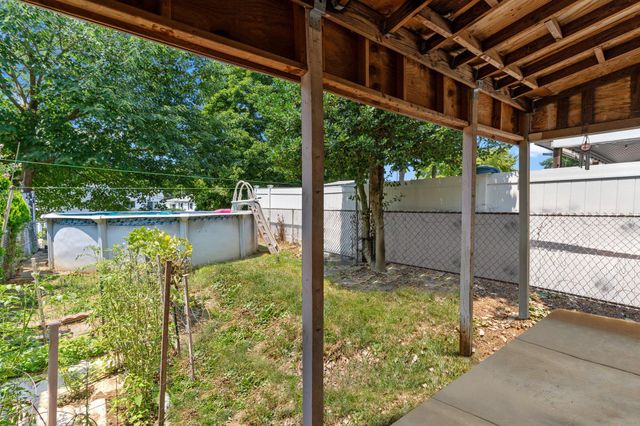 3670 SUSSEX LN, Philadelphia, PA 19114