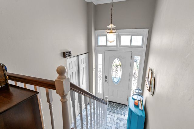 3670 SUSSEX LN, Philadelphia, PA 19114