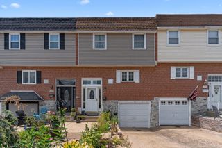 3670 SUSSEX LN, Philadelphia, PA 19114