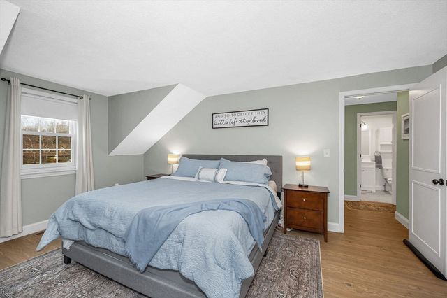 71 Kennedy Dr 71, Chelmsford, MA 01863