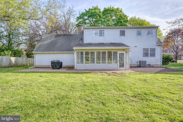 45 N FAIRFIELD DR, Dover, DE 19901