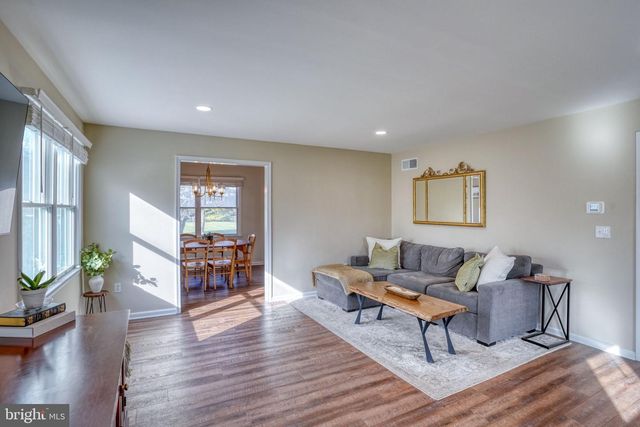45 N FAIRFIELD DR, Dover, DE 19901