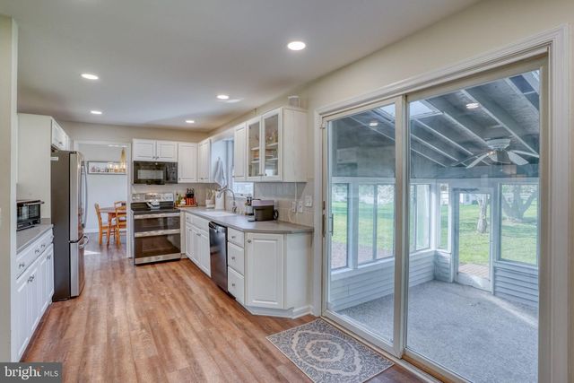45 N FAIRFIELD DR, Dover, DE 19901