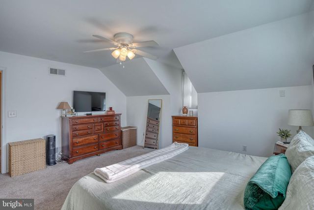 45 N FAIRFIELD DR, Dover, DE 19901
