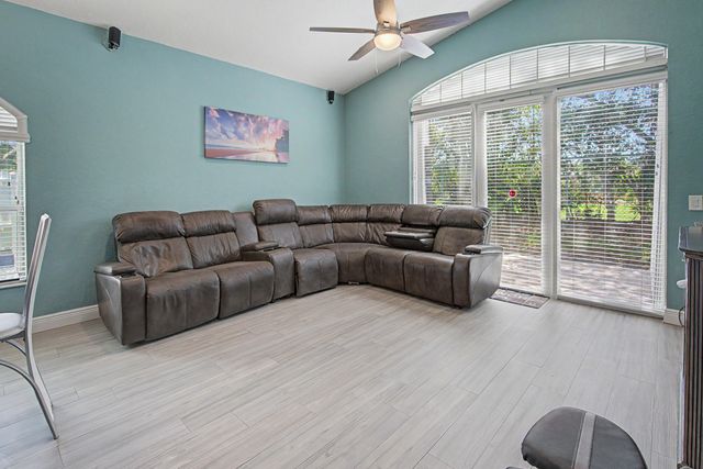 1755 NW 77th Avenue, Pembroke Pines, FL 33024