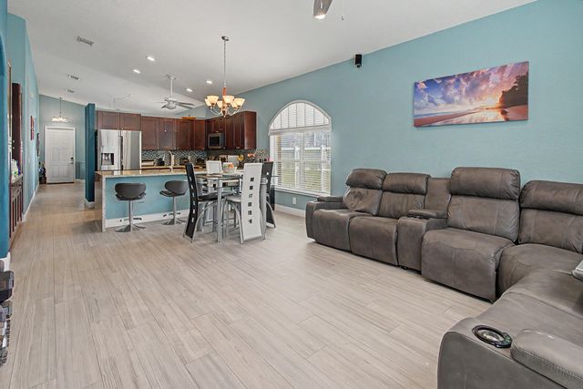 1755 NW 77th Avenue, Pembroke Pines, FL 33024