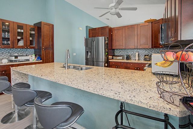 1755 NW 77th Avenue, Pembroke Pines, FL 33024