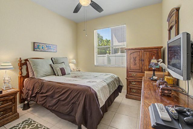 1755 NW 77th Avenue, Pembroke Pines, FL 33024