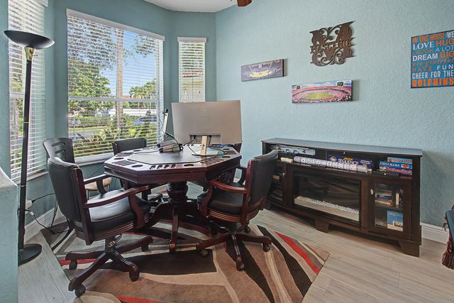 1755 NW 77th Avenue, Pembroke Pines, FL 33024