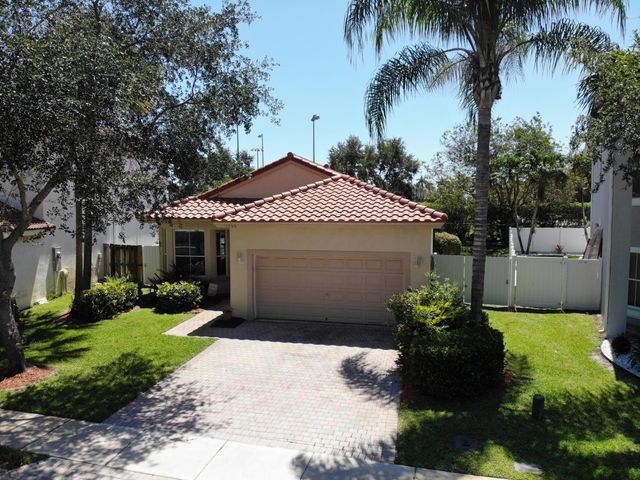 1755 NW 77th Avenue, Pembroke Pines, FL 33024