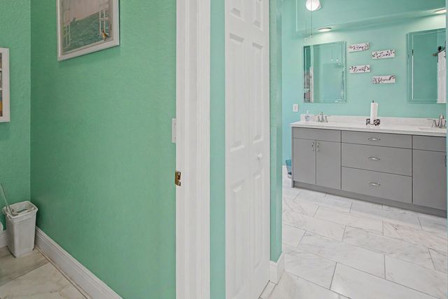 1755 NW 77th Avenue, Pembroke Pines, FL 33024