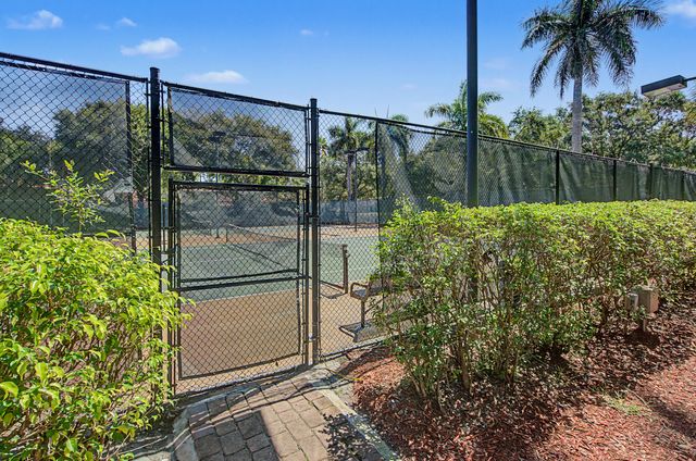 1755 NW 77th Avenue, Pembroke Pines, FL 33024