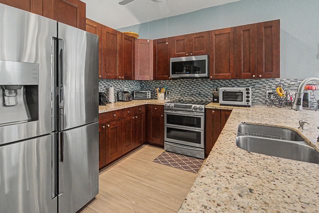 1755 NW 77th Avenue, Pembroke Pines, FL 33024
