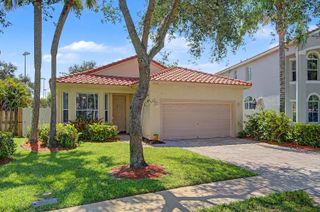 1755 NW 77th Avenue, Pembroke Pines, FL 33024
