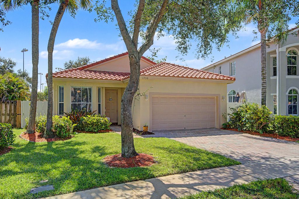 1755 NW 77th Avenue, Pembroke Pines, FL 33024