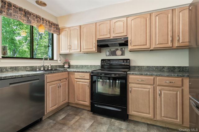 183 Laurel Ridge, South Salem, NY 10590