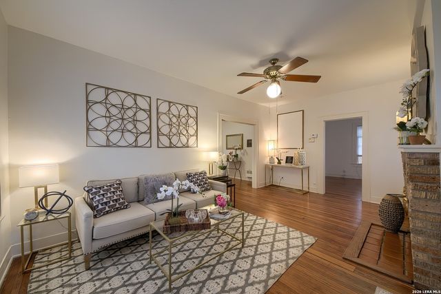 1111 Waverly, San Antonio, TX 78201