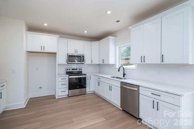 2935 Heavners Farm Court, Lincolnton, NC 28092
