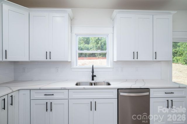 2935 Heavners Farm Court, Lincolnton, NC 28092