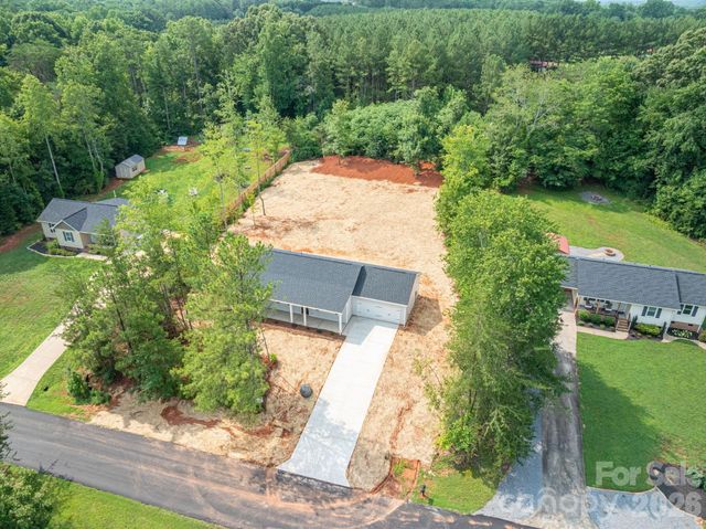 2935 Heavners Farm Court, Lincolnton, NC 28092