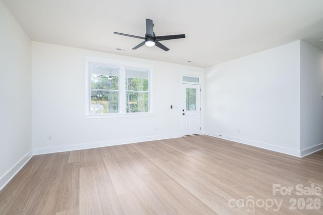 2935 Heavners Farm Court, Lincolnton, NC 28092