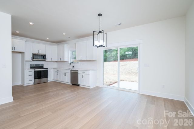 2935 Heavners Farm Court, Lincolnton, NC 28092