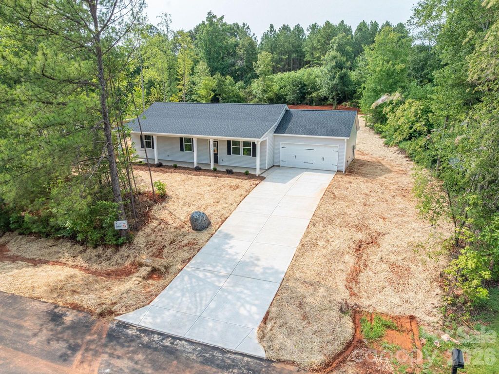 2935 Heavners Farm Court, Lincolnton, NC 28092