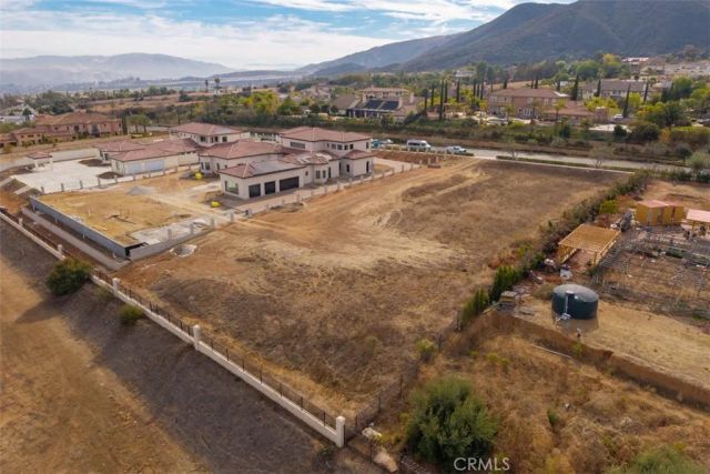 1127 Casper, Corona, CA 92881