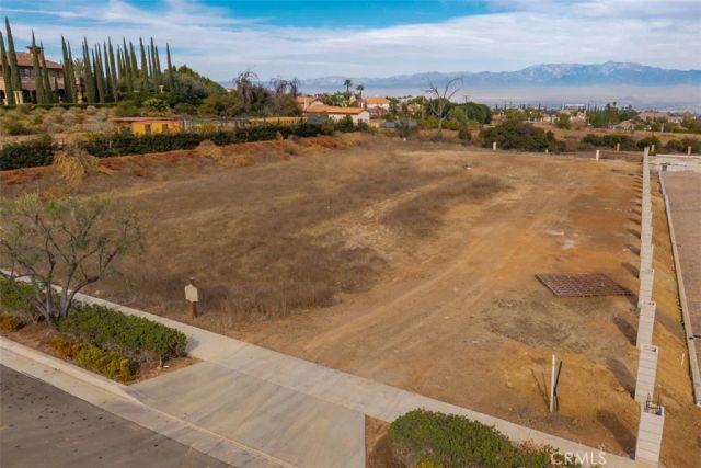 1127 Casper, Corona, CA 92881