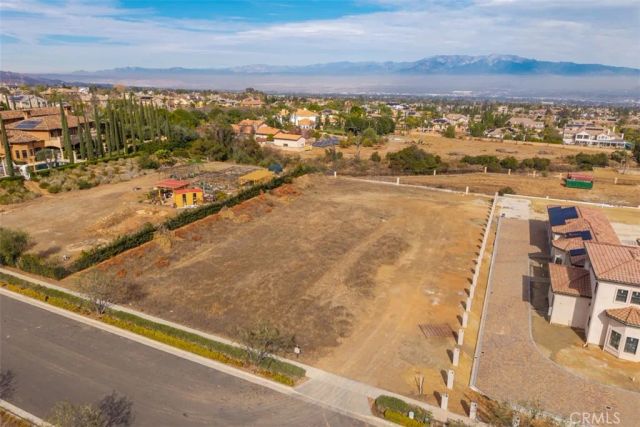 1127 Casper, Corona, CA 92881