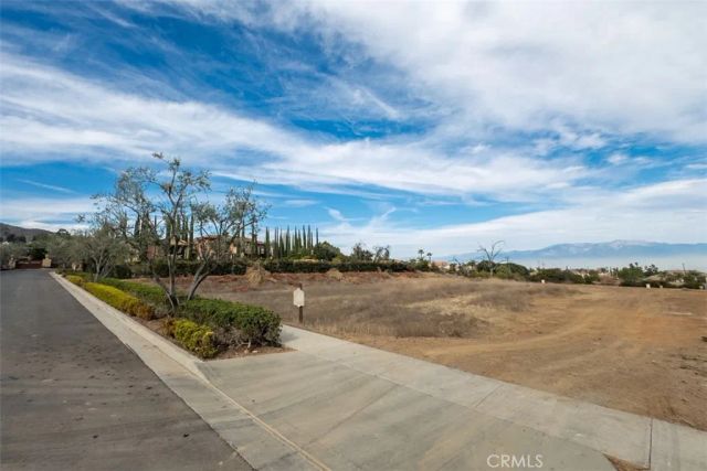 1127 Casper, Corona, CA 92881