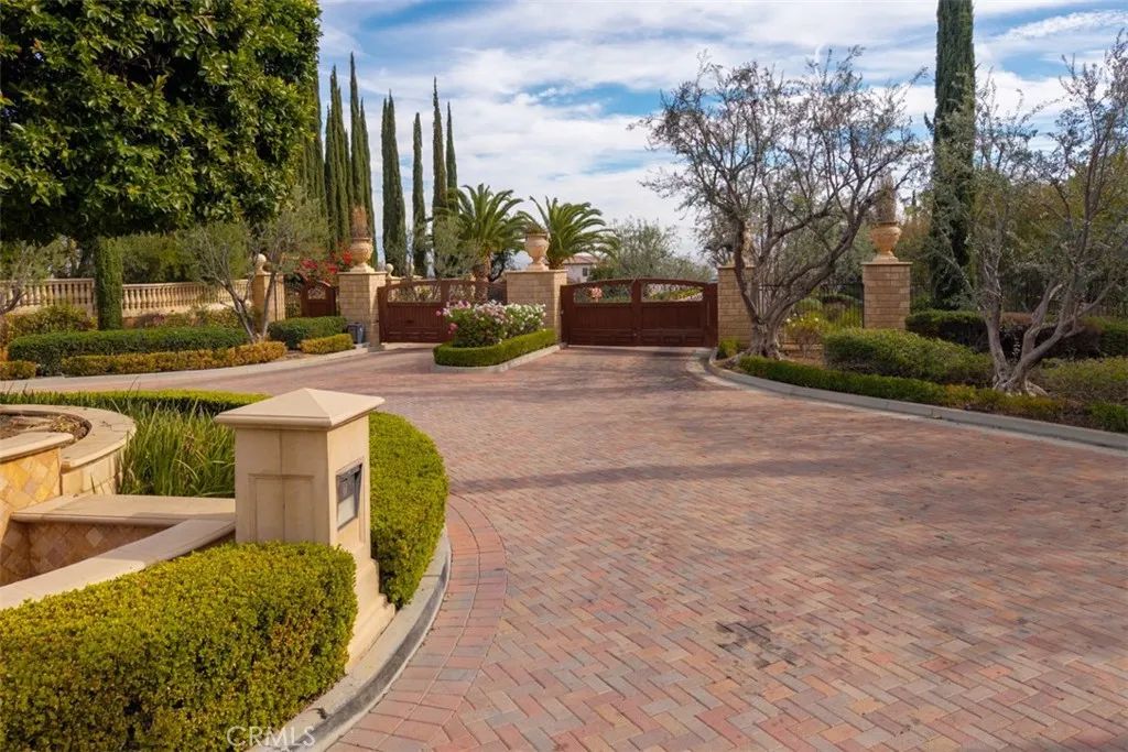 1127 Casper, Corona, CA 92881