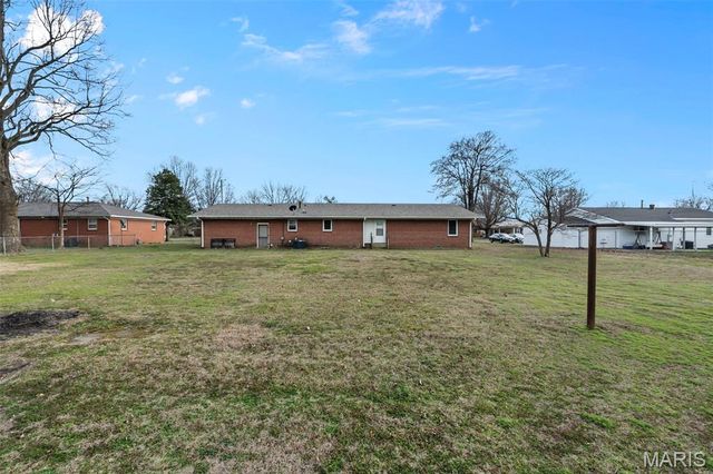410 Hux Street, Sikeston, MO 63801