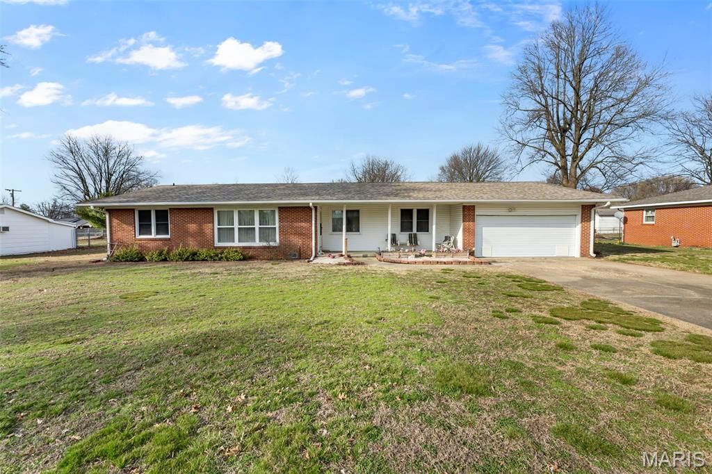 410 Hux Street, Sikeston, MO 63801