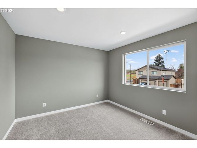 1105 Se 33RD St, Battle Ground, WA 98604