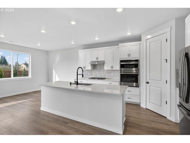 1105 Se 33RD St, Battle Ground, WA 98604