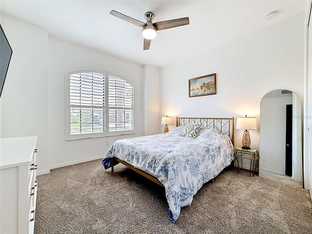 5518 FOXFIRE RUN, Bradenton, FL 34211