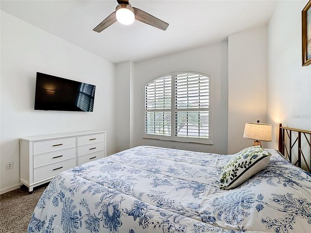 5518 FOXFIRE RUN, Bradenton, FL 34211