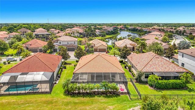 5518 FOXFIRE RUN, Bradenton, FL 34211