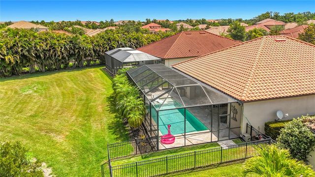 5518 FOXFIRE RUN, Bradenton, FL 34211