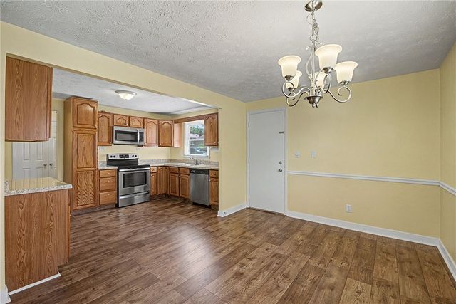 185 Broadripple Road, Centerville, OH 45458