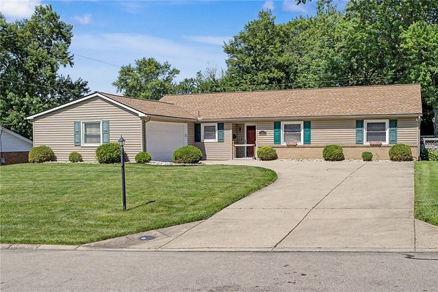 185 Broadripple Road, Centerville, OH 45458