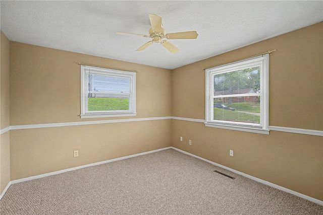 185 Broadripple Road, Centerville, OH 45458