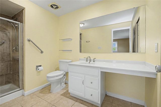 185 Broadripple Road, Centerville, OH 45458