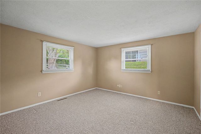 185 Broadripple Road, Centerville, OH 45458