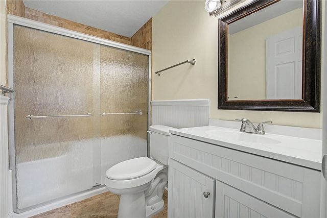 185 Broadripple Road, Centerville, OH 45458