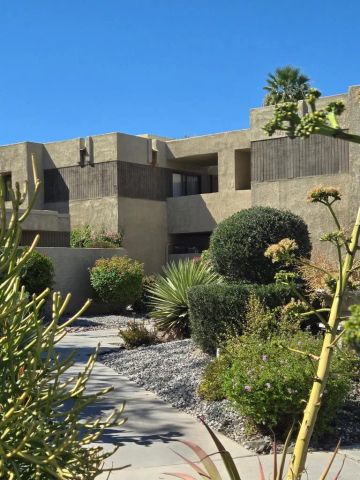 481 Bradshaw Lane 13, Palm Springs, CA 92262