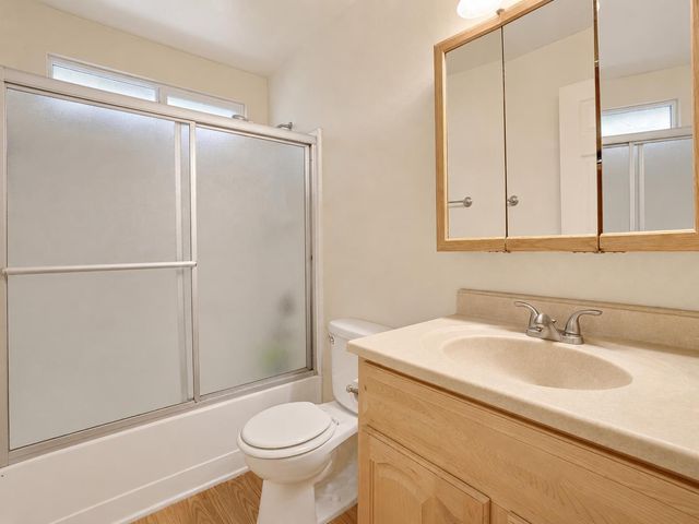 8888 Fox Creek Dr, Stockton, CA 95210