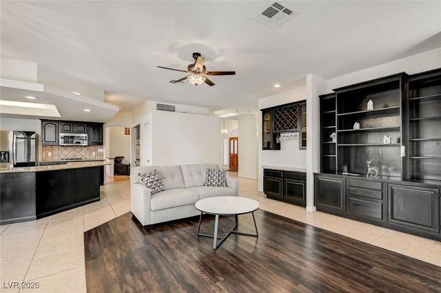 2955 El Camino Road, Las Vegas, NV 89146