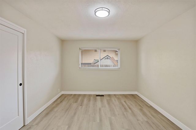 648 Daisy Ave, Lodi, CA 95240